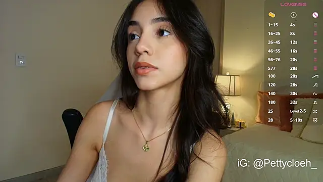 Snapshot of PettyCloeh chatting on 10.20.25 PettyCloeh online show from 10.20.25