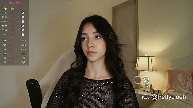 Snapshot of PettyCloeh chatting on 10.29.25 PettyCloeh online show from 10.29.25