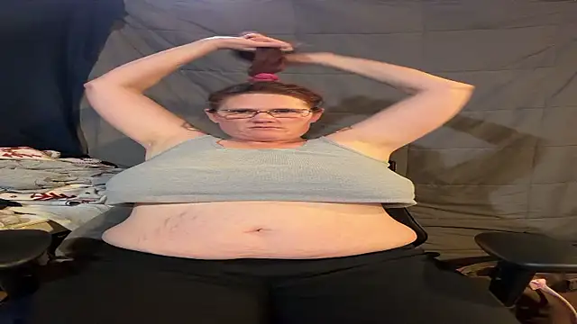 naughtywifenxtdoor online show from 11.15.25