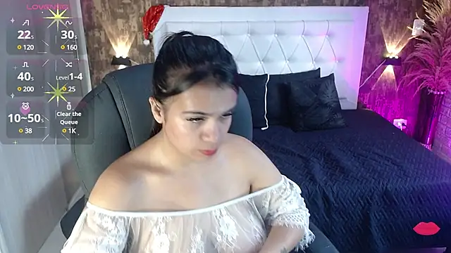 Snapshot of dulce__love69 chatting on 12.17.24 dulce love69 online show from 12.17.24