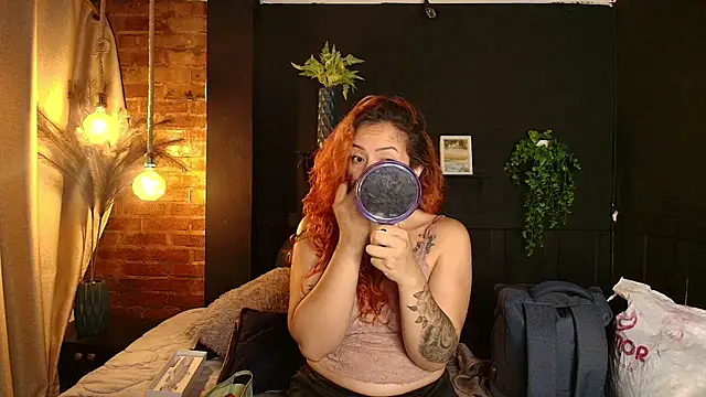 Snapshot of sahra_taylor_ chatting on 06.26.26 sahra taylor online show from 06.26.26
