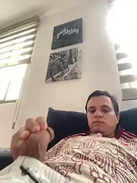 Snapshot of stevego94 chatting on 03.20.25 stevego94 online show from 03.20.25