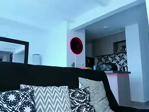 Snapshot of tony_muscle chatting on 01.22.25 tony muscle online show from 01.22.25