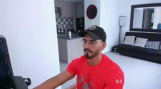 Snapshot of tony_muscle chatting on 03.13.25 tony muscle online show from 03.13.25