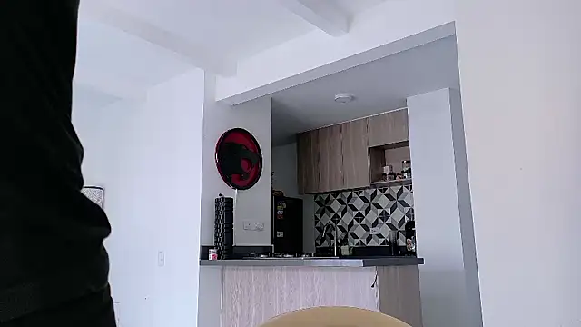 Snapshot of tony_muscle chatting on 12.14.25 tony muscle online show from 12.14.25