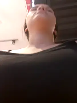 girl milk1 online show from 12.10.24