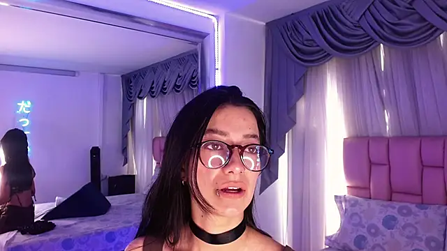 Snapshot of Zoe_Vixen chatting on 01.21.25 Zoe Vixen online show from 01.21.25
