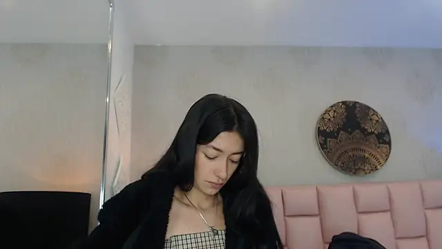 Snapshot of Zoe_Vixen chatting on 02.12.25 Zoe Vixen online show from 02.12.25