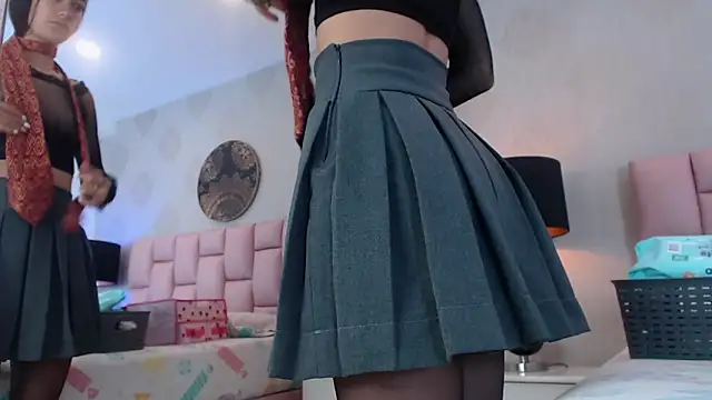 Snapshot of Zoe_Vixen chatting on 03.05.25 Zoe Vixen online show from 03.05.25