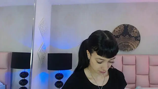 Snapshot of Zoe_Vixen chatting on 03.12.25 Zoe Vixen online show from 03.12.25