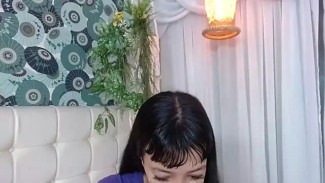 Snapshot of Zoe_Vixen chatting on 03.18.25 Zoe Vixen online show from 03.18.25