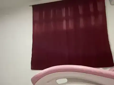 Snapshot of Susandolls chatting on 01.11.25 Susandolls online show from 01.11.25