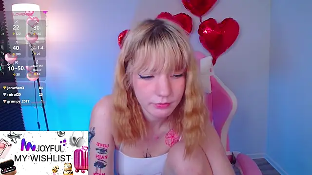 Snapshot of Linablueeyed chatting on 03.11.25 Linablueeyed online show from 03.11.25