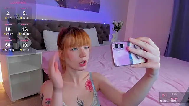 Snapshot of Linablueeyed chatting on 11.07.25 Linablueeyed online show from 11.07.25