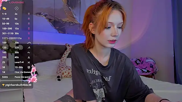 Snapshot of Linablueeyed chatting on 04.23.26 Linablueeyed online show from 04.23.26