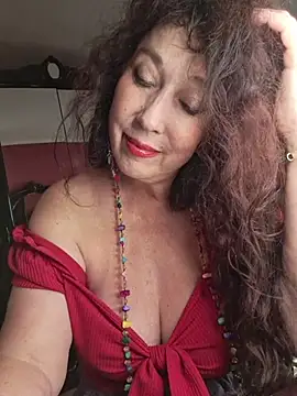 Snapshot of GypsyEsmeralda chatting on 06.03.26 GypsyEsmeralda online show from 06.03.26