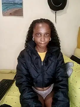 Snapshot of FreakySag_8888 chatting on 10.17.25 FreakySag 8888 online show from 10.17.25