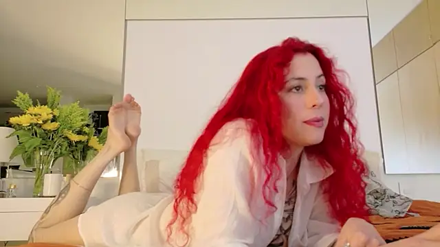 Borbala Iggy online show from 11.19.25