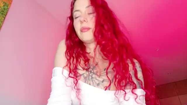 Borbala Iggy online show from 12.20.25