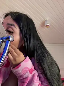 Snapshot of Anily_Lovely chatting on 03.15.25 Anily Lovely online show from 03.15.25