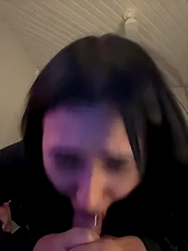 Snapshot of Anily_Lovely chatting on 11.13.25 Anily Lovely online show from 11.13.25