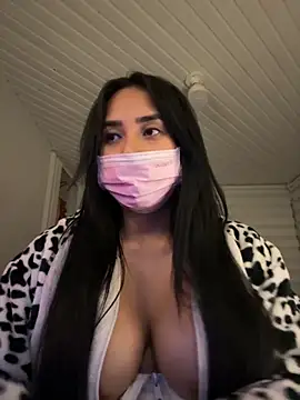 Snapshot of Anily_Lovely chatting on 11.29.25 Anily Lovely online show from 11.29.25