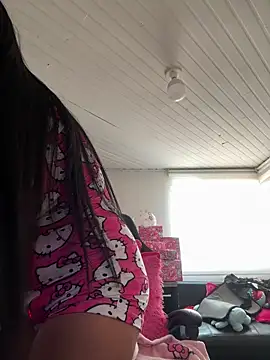 Snapshot of Anily_Lovely chatting on 12.14.25 Anily Lovely online show from 12.14.25