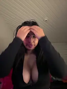 Anily Lovely online show from 02.19.26