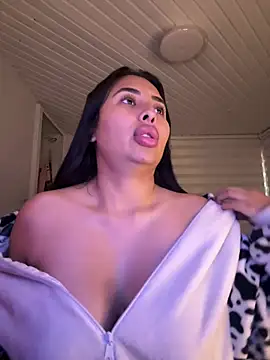 Anily Lovely online show from 04.11.26