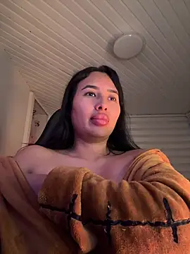 Snapshot of Anily_Lovely chatting on 04.30.26 Anily Lovely online show from 04.30.26