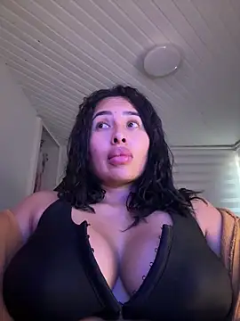Snapshot of Anily_Lovely chatting on 05.03.26 Anily Lovely online show from 05.03.26