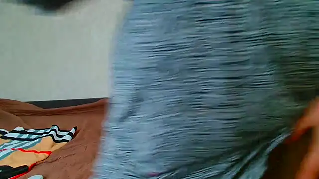 Brionia online show from 11.04.25