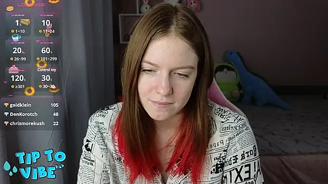 Snapshot of CassieJuice69 chatting on 12.01.24 CassieJuice69 online show from 12.01.24