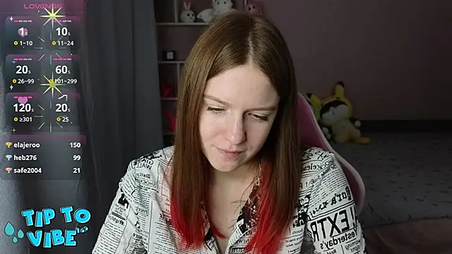 Snapshot of CassieJuice69 chatting on 12.10.24 CassieJuice69 online show from 12.10.24