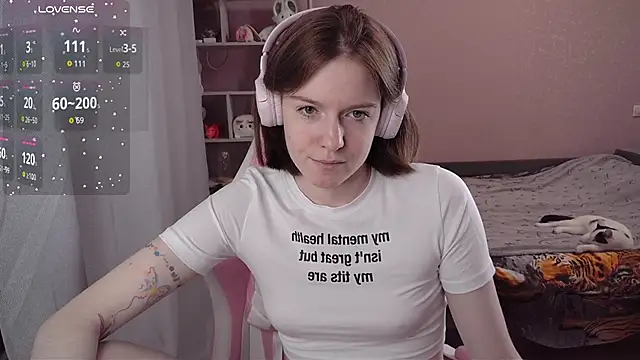 Snapshot of CassieJuice69 chatting on 11.21.25 CassieJuice69 online show from 11.21.25