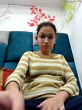 Snapshot of Aleena_Rai chatting on 02.20.25 Aleena Rai online show from 02.20.25