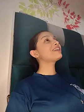 Snapshot of Aleena_Rai chatting on 09.08.25 Aleena Rai online show from 09.08.25