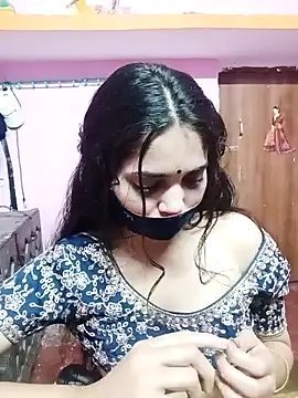 Cute-Simmi online show from 01.08.25