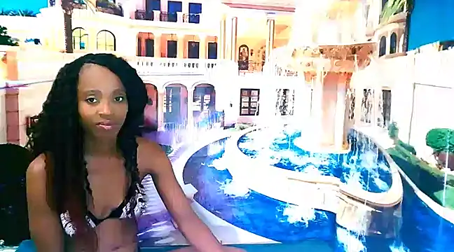 Snapshot of EbonyCreamy69 chatting on 12.09.24 EbonyCreamy69 online show from 12.09.24