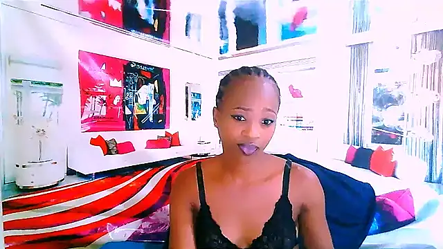 Snapshot of EbonyCreamy69 chatting on 01.14.25 EbonyCreamy69 online show from 01.14.25