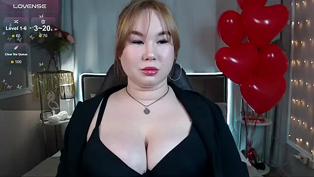 Snapshot of Emmy_Greis chatting on 02.12.25 Emmy Greis online show from 02.12.25