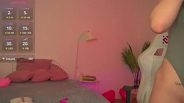 tender babyy online show from 02.21.25