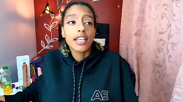 Zia Green online show from 01.30.25