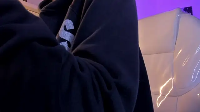 Amy Kiitty  online show from 01.08.26