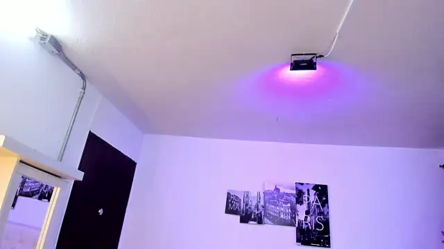 Amy Kiitty  online show from 03.18.26