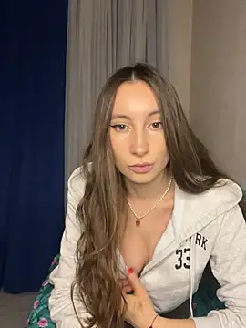 viviandaimond1 online show from 12.13.24