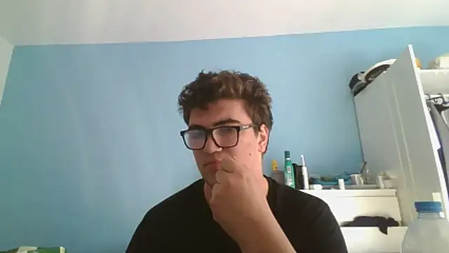 Snapshot of sorolla12 chatting on 12.15.25 sorolla12 online show from 12.15.25