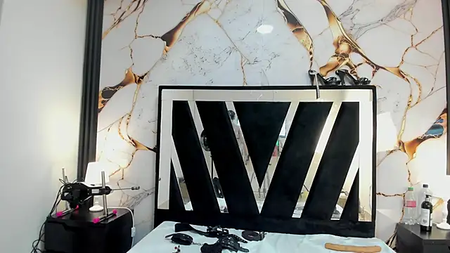 KarinaSimonz online show from 09.14.25