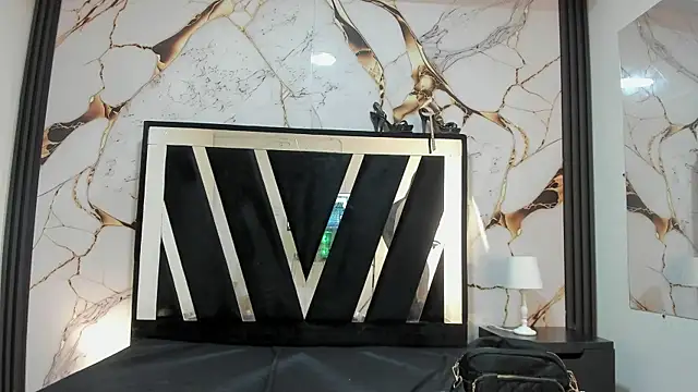 KarinaSimonz online show from 10.02.25