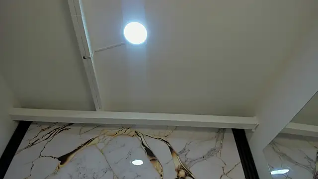 KarinaSimonz online show from 10.15.25